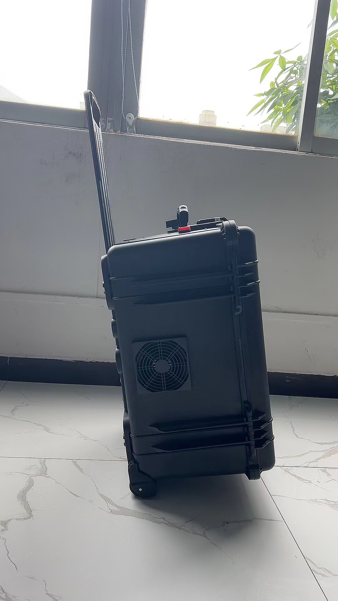 防城港手拉箱型移动通信干扰器